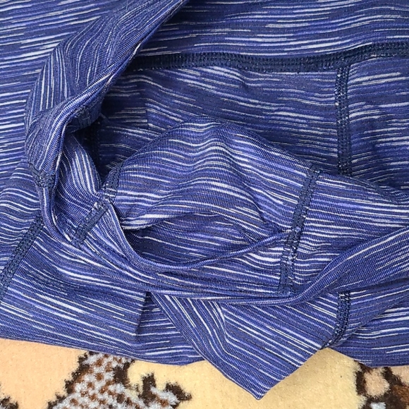 Athleta Capri Leggings Blue size small - Picture 5 of 10